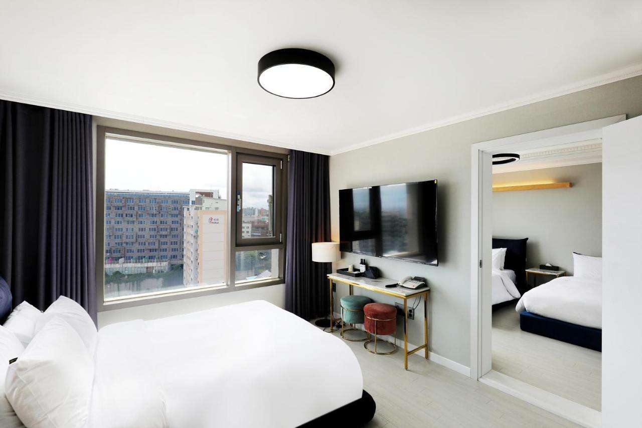 סאוגוויפו Cornerstone Hotel מראה חיצוני תמונה