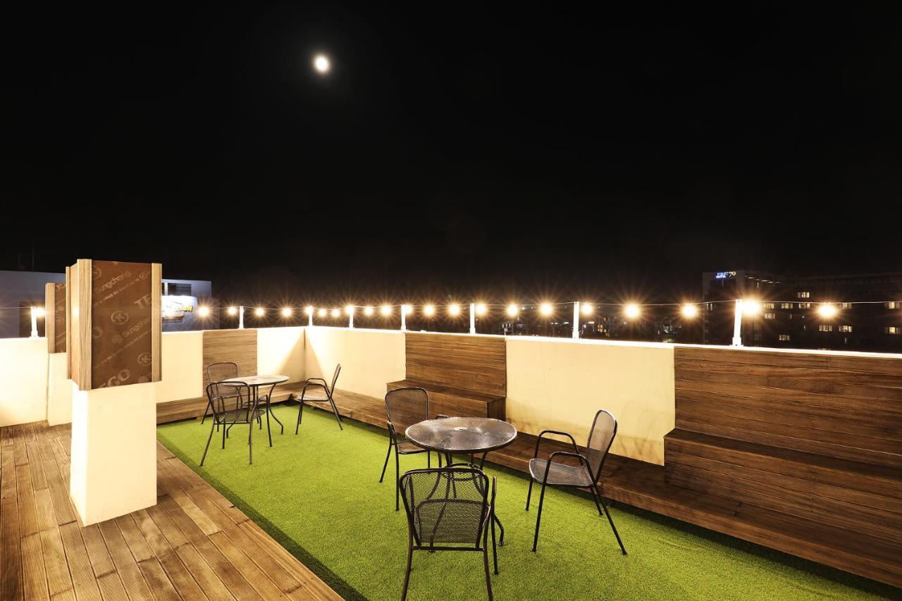 סאוגוויפו Cornerstone Hotel מראה חיצוני תמונה