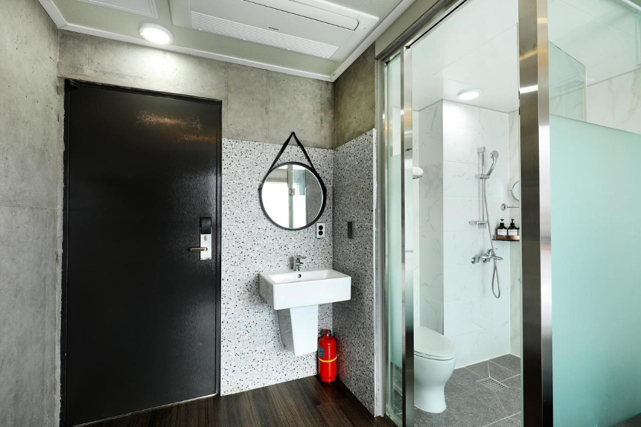 סאוגוויפו Cornerstone Hotel מראה חיצוני תמונה