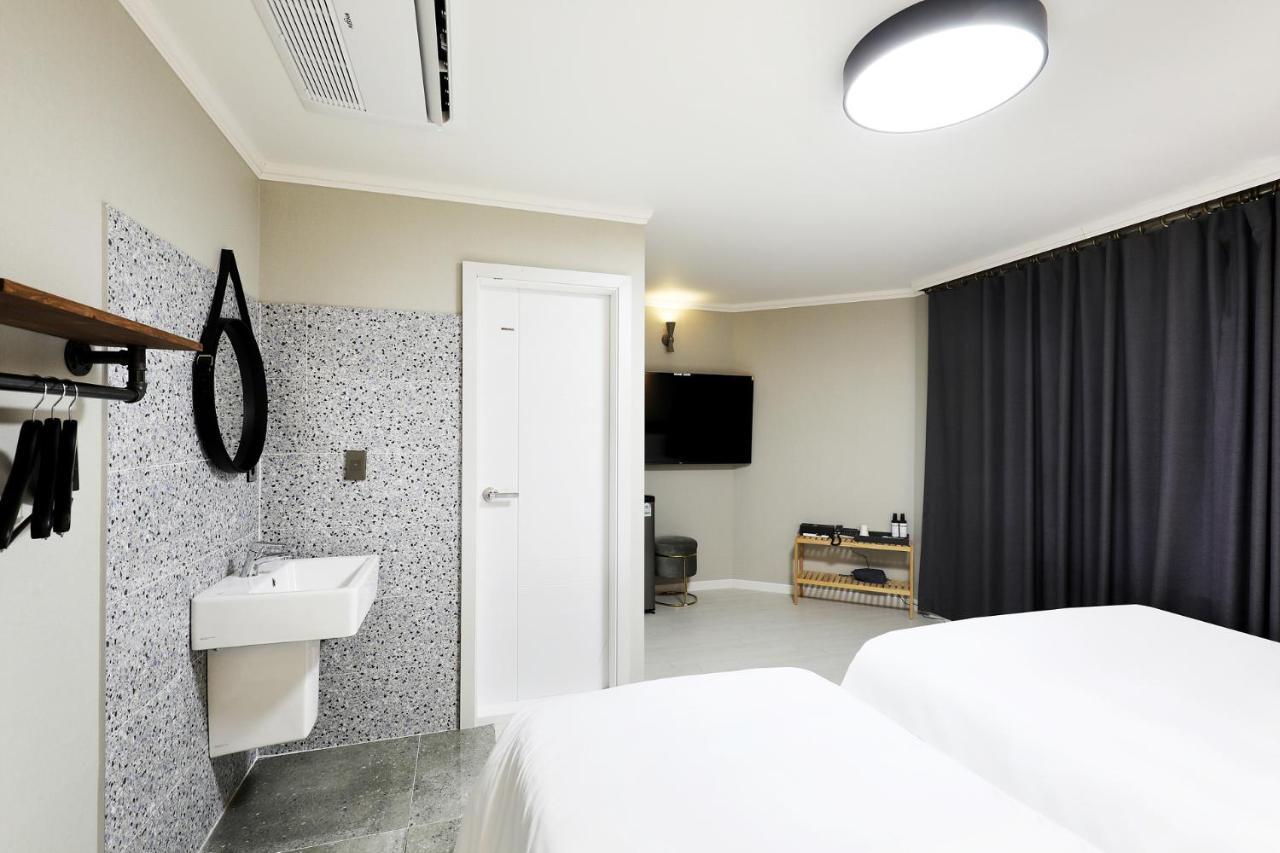 סאוגוויפו Cornerstone Hotel מראה חיצוני תמונה