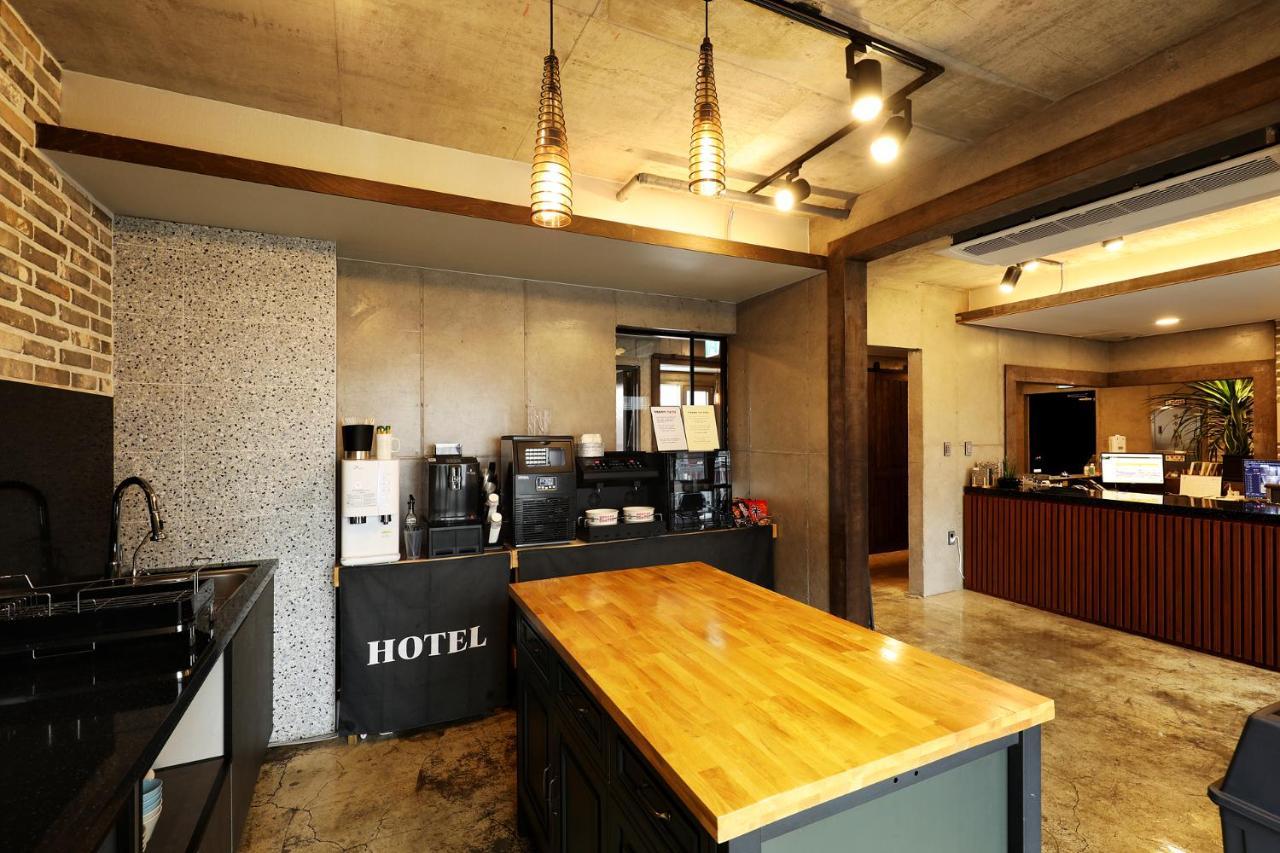 סאוגוויפו Cornerstone Hotel מראה חיצוני תמונה